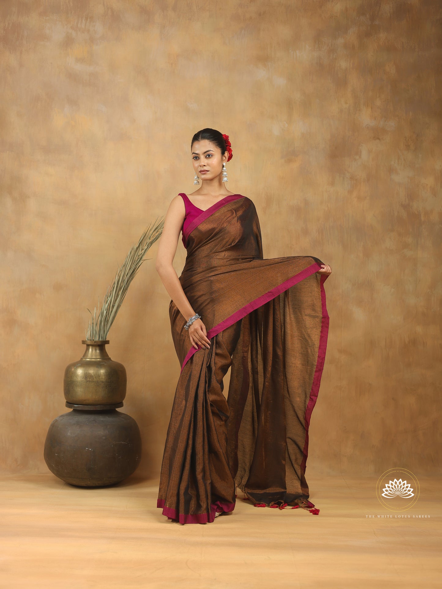 Nazaakat- Tissue sarees