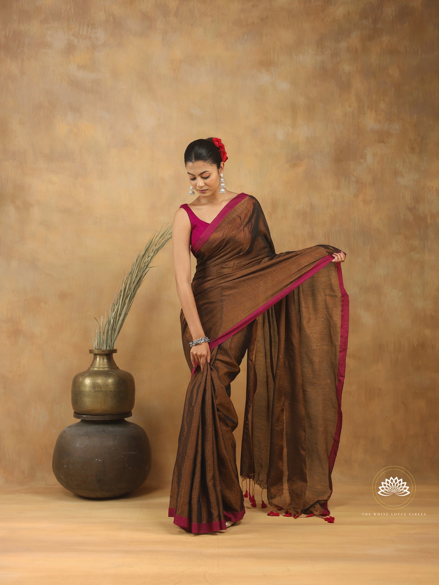Nazaakat- Tissue sarees